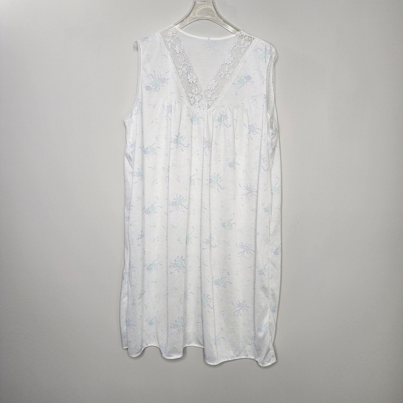Vintage Granny Nighty Baby Blue Floral White Lace Trim Nightgown - Picture 1 of 6